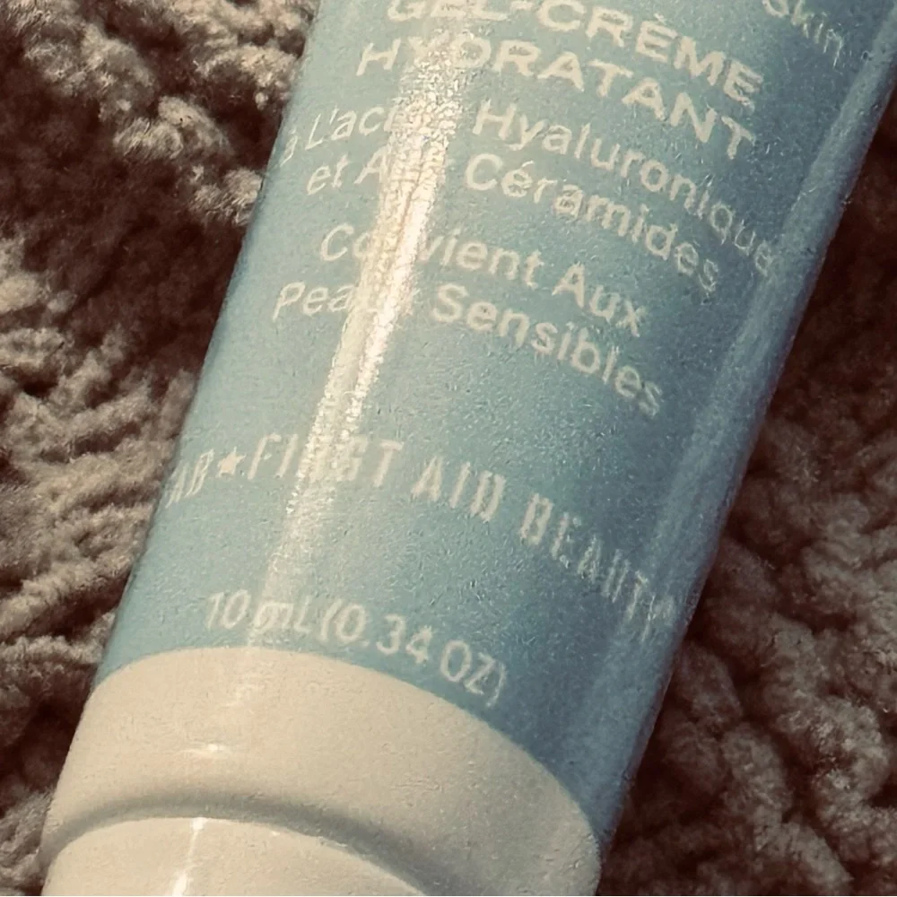 First Aid Beauty Hydrating Dewy Gel Cream